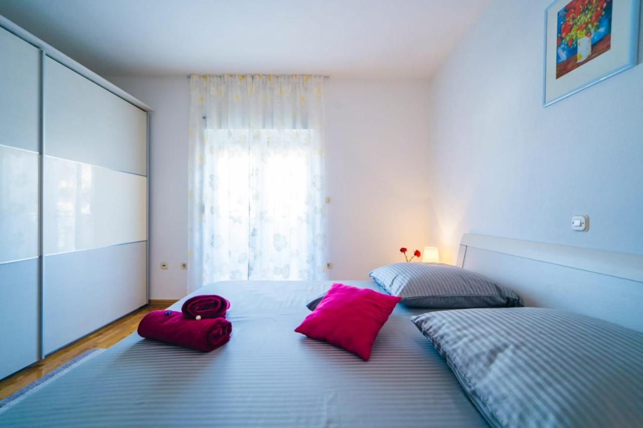 Apartmani Lucante Сплит Экстерьер фото