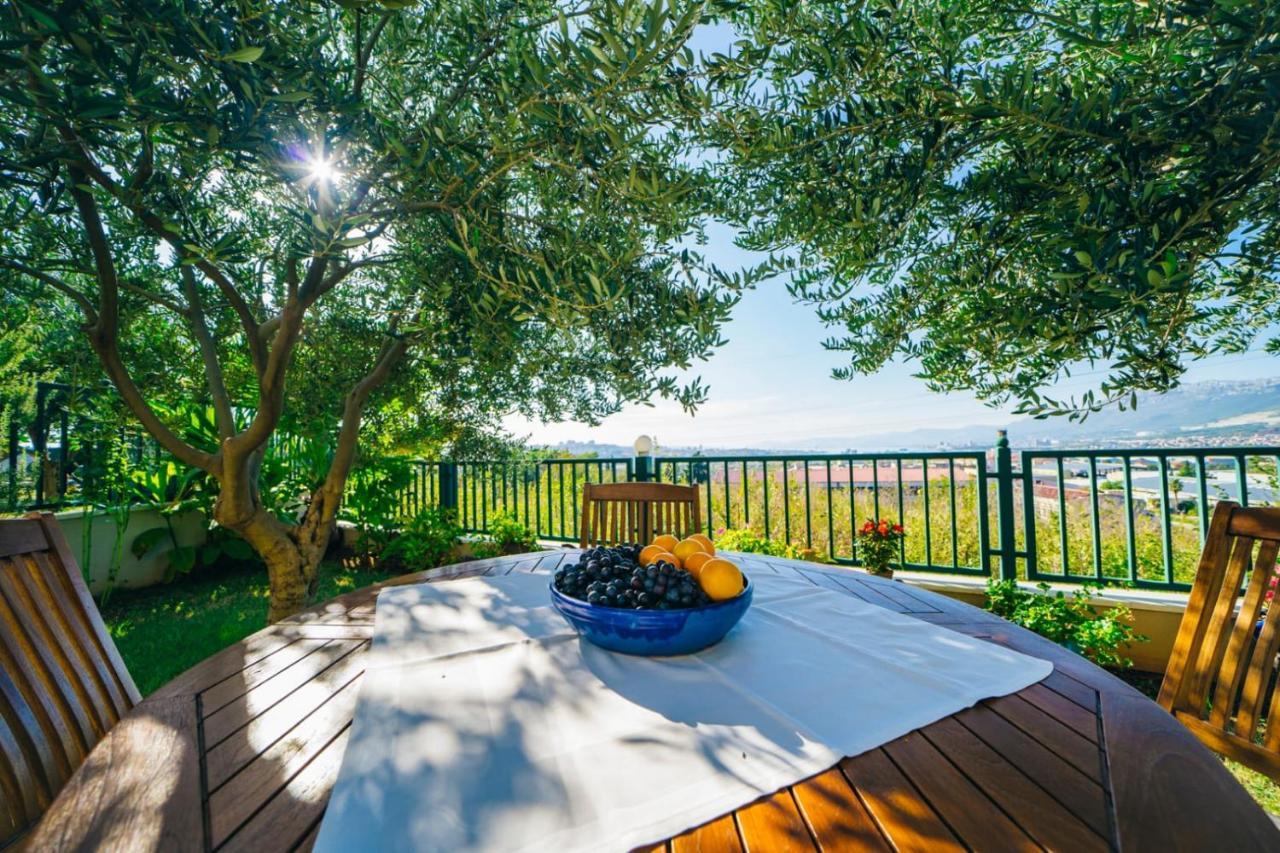 Apartmani Lucante Сплит Экстерьер фото