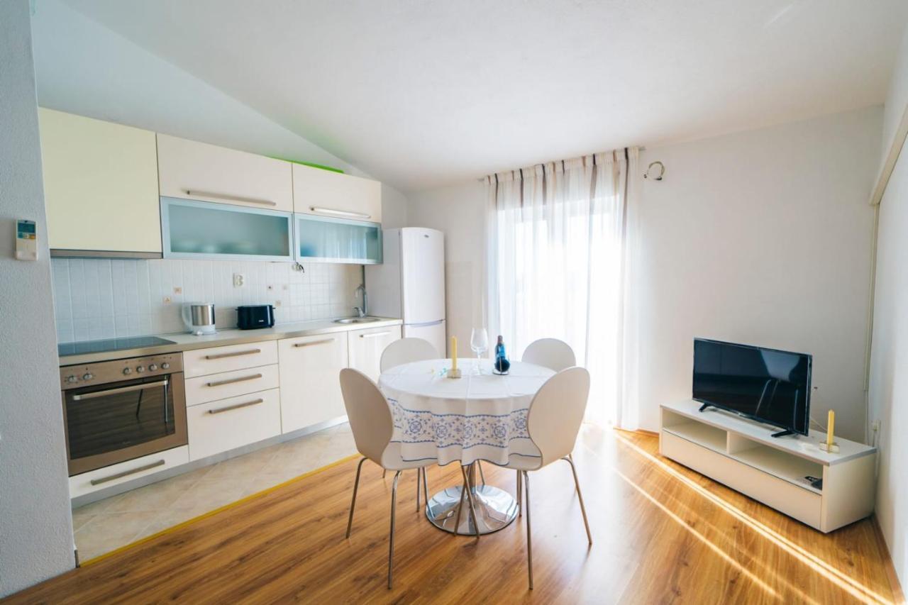 Apartmani Lucante Сплит Экстерьер фото